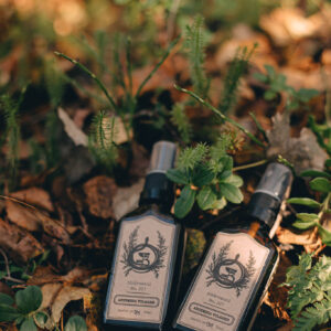 Home Artemisia vulgaris